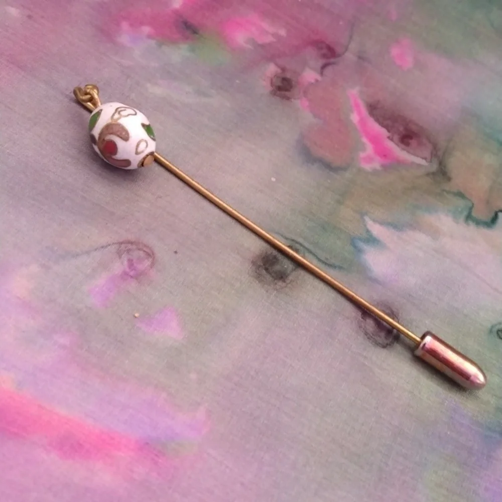 Vintage Cloisonne Pin Hat Lapel Pin Gold Tone Flower Floral